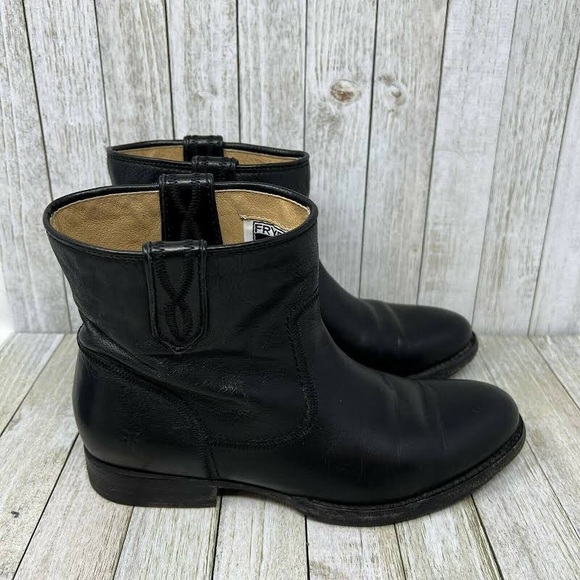Frye Shoes - Frye Jamie Stitch Short